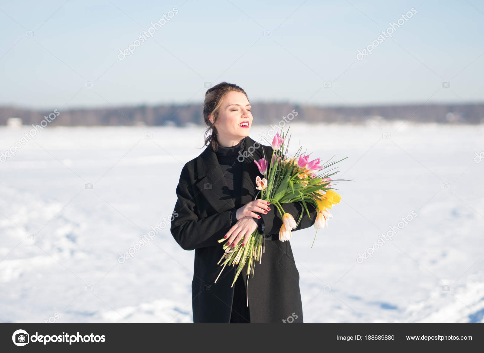 Молодая Красивая Девушка Позирует Открытом Воздухе Зимой 