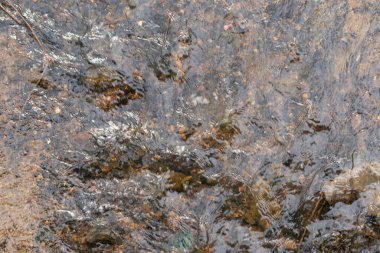 Koyu nehir suyu dokusu