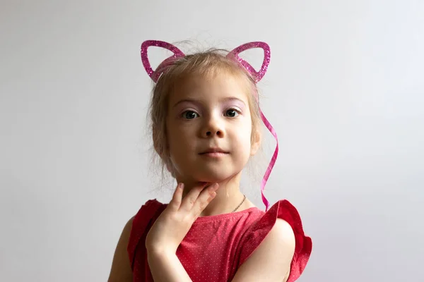 Retrato Una Niña Con Orejas Gato — Foto de Stock