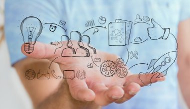 El yazması proje sunumu tutan işadamı