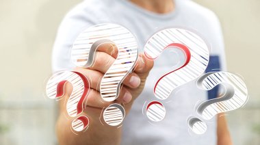 Soru işaretleri bir kalemle çizim işadamı