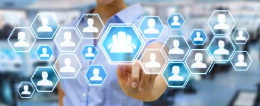 Sosyal ağ kullanarak iş kadını