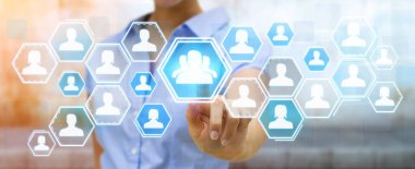 Sosyal ağ kullanarak iş kadını