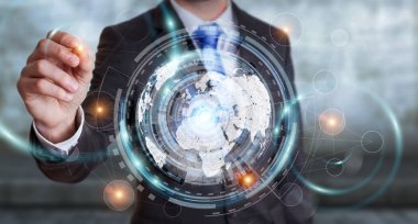 İşadamı hologram ekran dijital veri ile kullanma