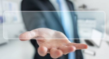 Dijital dokunsal arayüz 3 ile internette sörf işadamı