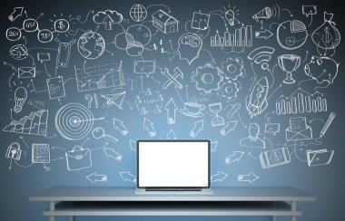 Resepsiyon üzerinde mavi bir duvara yazılmış el yazması proje sunumu