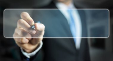 Dijital dokunsal arayüz 3 ile internette sörf işadamı