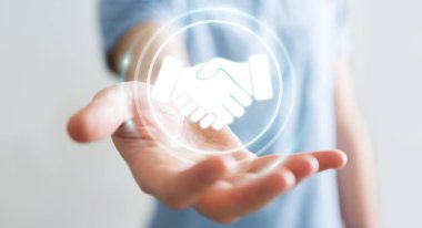 Ortaklık iş için dijital sunum kullanarak iş adamı 