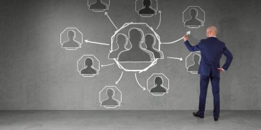 İşadamı çizim sosyal ağ kroki üzerinde bir duvar 3d render