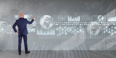 Bir duvara 3d render grafik ekranlar arabirimini kullanarak iş adamı