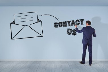 İşadamı çizim e-posta kroki üzerinde bir duvar 3d render