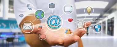 Multimedya arabirimi çizilmiş tutan işadamı