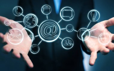 Multimedya arabirimi çizilmiş tutan işadamı