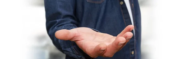 Panoramautsikt över tomma affärsman hand — Stockfoto