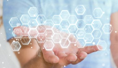 Multimedya arabirimi çizilmiş tutan işadamı