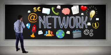 İş adamı izlerken sosyal ağ kroki üzerinde kurulu 3d renderi