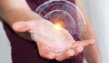 İşadamı 3d rende tarafından aktive uçan Dünya ağ arabirimi