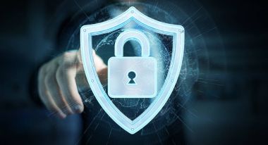 Modern veri kalkan virüsten koruma 3d işlemesini kullanan iş adamı