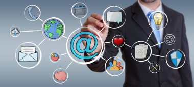 Multimedya arabirimi çizilmiş çizim işadamı