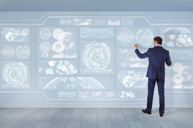 Bir duvara 3d render grafik ekranlar arabirimini kullanarak iş adamı