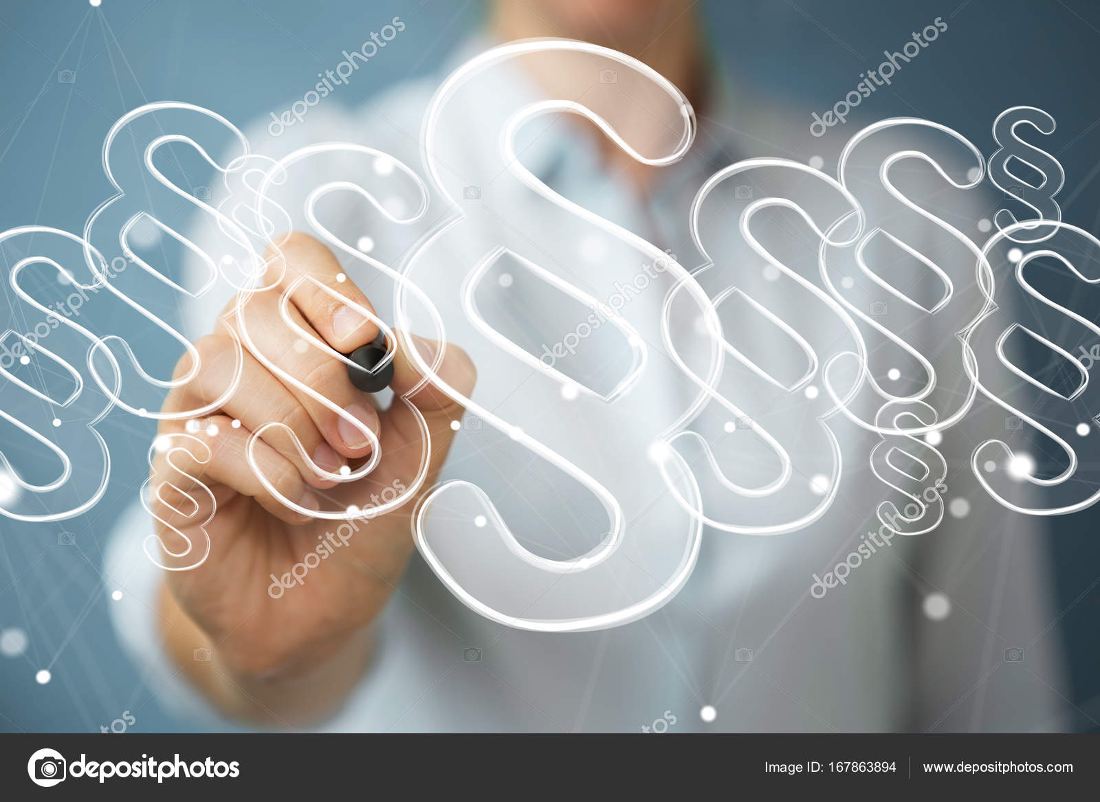 Homme D Affaires Sur Fond Flou En Utilisant Le Droit Futuriste Photographie Sdecoret C 167863894