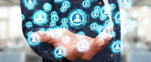 Sosyal ağ arabirimi 3d işlemesini kullanan iş adamı