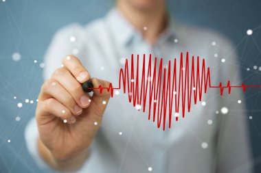 Bir kalp çizim işkadını kroki yendi