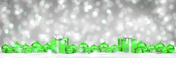 Presentes de Natal verdes e brancos e bugigangas alinhados renderin 3D — Fotografia de Stock