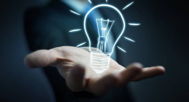 Bir kroki ampul tutan işadamı