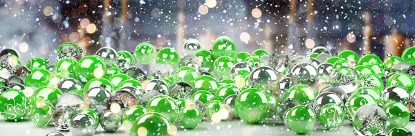 Groene en witte kerst kerstballen 3D-rendering — Stockfoto