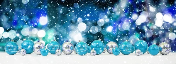 Blauwe en witte kerstballen rijtje van 3D-rendering — Stockfoto