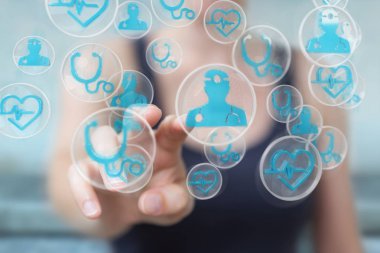 Modern tıbbi arabirimi 3d işlemesini kullanan iş kadını