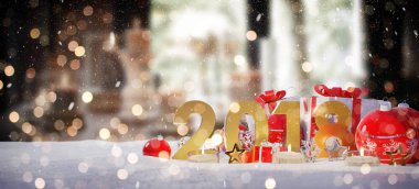 2018 yeni yıl arifesinde Noel baubles ve hediyeler 3d render ile