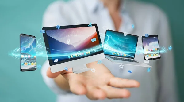 Empresário conectando dispositivos de tecnologia e ícones aplicações 3D re — Fotografia de Stock