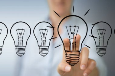 Çok dokunaklı ve kroki ampul ile bir kalem tutan bir işkadını