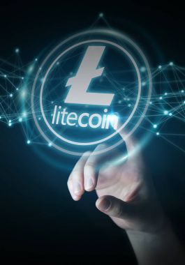 Litecoins cryptocurrency 3d rendering kullanarak iş kadını