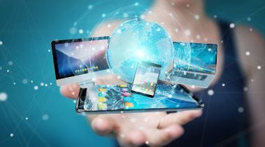 İşadamı teknik cihazlar ve simgeler uygulamaları 3d re bağlanılıyor