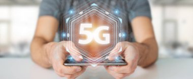 5 g ağ arabirimi 3d işlemesini kullanan iş adamı