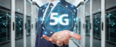 5 g ağ arabirimi 3d işlemesini kullanan iş adamı