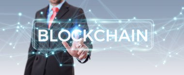 İşadamı blockchain cryptocurrency arabirimi 3d renderi kullanarak