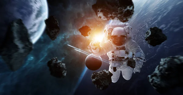 Astronaut svävar i rymden 3d rendering element av denna bild — Stockfoto