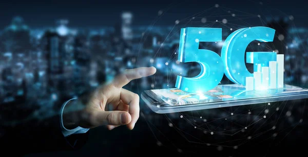 Empresario que utiliza la red 5G con renderizado 3D del teléfono móvil — Foto de Stock