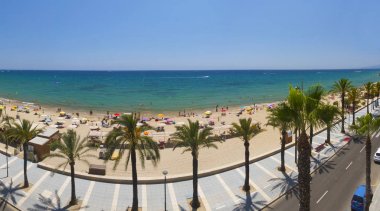 Salou Platja Llarga Beach İspanya görünümü