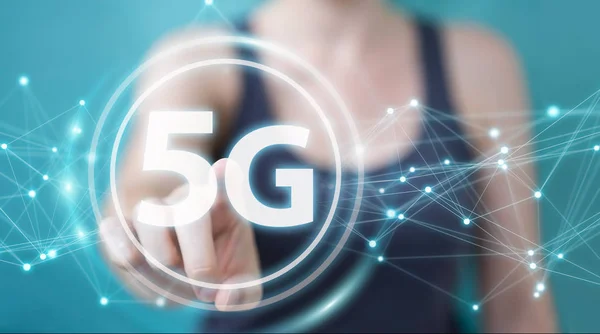 5 g ağ arabirimi 3d işlemesini kullanan iş kadını — Stok fotoğraf