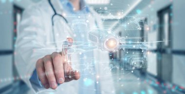 Bulanık arka plan tutuşu ve eliyle holografik dron projeksiyonuna dokunan bilim adamı