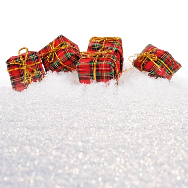 선물 상자와 겨울 배경 — 스톡 사진