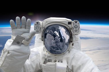 Astronot uzay yürüyüşü