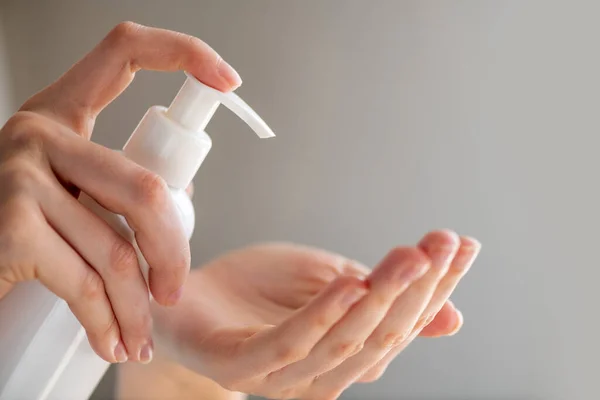 Female Person Woman Girl Applying Soap Disinfectant Product Hand Disinfecting — Stock Photo, Image