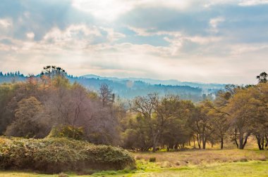 Güneş Bulutların arasından Shinning