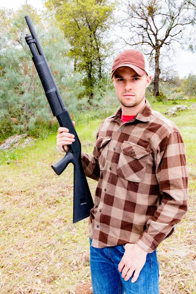 Young Man With Shotgun — Stock Photo, Image